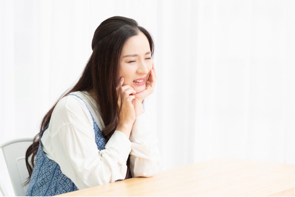 歯周病の初期段階で現れる症状