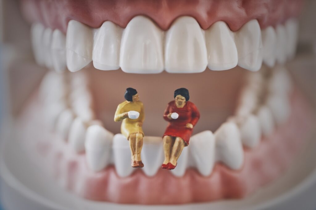 歯が黄ばむのはなぜ？主な原因をチェック