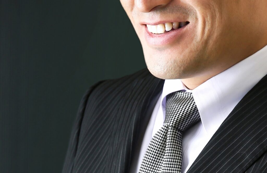 歯列矯正で男がモテると言われる理由